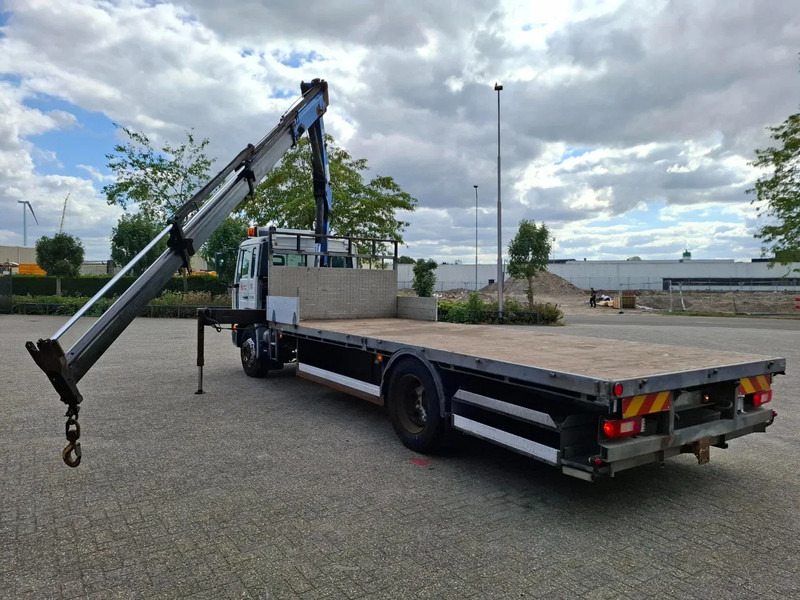 Volvo FL6-220 / HMF 910 / REMOTE / ONLY:493620 KM / AIRCO / FULL-AIR / MANUAL / EURO-3 / 2003 - Camion cu macara: Foto 3 Volvo FL6-220 / HMF 910 / REMOTE / ONLY:493620 KM / AIRCO / FULL-AIR / MANUAL / EURO-3 / 2003 - Camion cu macara: Foto 3