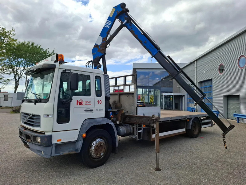 Volvo FL6-220 / HMF 910 / REMOTE / ONLY:493620 KM / AIRCO / FULL-AIR / MANUAL / EURO-3 / 2003 - Camion cu macara: Foto 1 Volvo FL6-220 / HMF 910 / REMOTE / ONLY:493620 KM / AIRCO / FULL-AIR / MANUAL / EURO-3 / 2003 - Camion cu macara: Foto 1