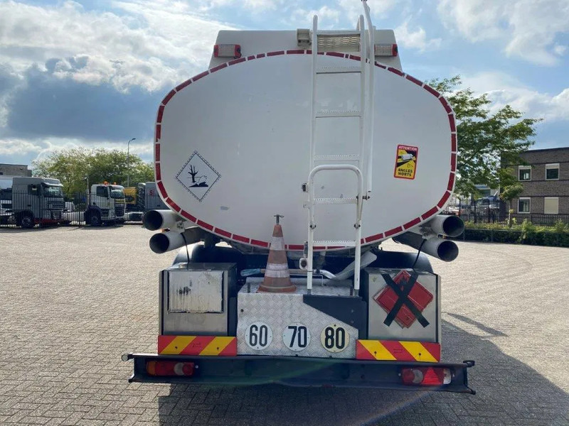 Volvo FL7-290 / 5 COMPARTIMENTS / 13000 LITER TOTAL / PUMP / ONLY:288120 KM / AUTOMATIC / EURO-5 / 2009 - Camion cisternă: Foto 4 Volvo FL7-290 / 5 COMPARTIMENTS / 13000 LITER TOTAL / PUMP / ONLY:288120 KM / AUTOMATIC / EURO-5 / 2009 - Camion cisternă: Foto 4