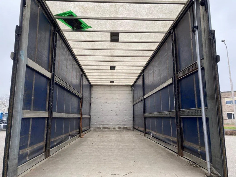 Volvo FM11-330 / LOW KM'S:472120 KM / LWDS / FULL-AIR / NAVI / CURTAIN SAILS / PLATFORM 2500KG / AUTOMATIC / EURO-6 / 2016 - Camion cu prelată: Foto 5 Volvo FM11-330 / LOW KM'S:472120 KM / LWDS / FULL-AIR / NAVI / CURTAIN SAILS / PLATFORM 2500KG / AUTOMATIC / EURO-6 / 2016 - Camion cu prelată: Foto 5