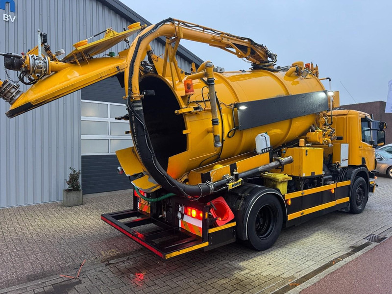 Scania P270 DB4x2 Saug- / Druck / HD Pump - Maşină pentru vidanjări: Foto 3 Scania P270 DB4x2 Saug- / Druck / HD Pump - Maşină pentru vidanjări: Foto 3