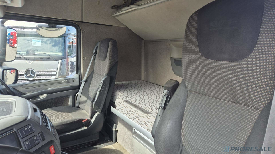 DAF XF 460 FT LOW DECK SC EURO 6 - Cap tractor: Foto 5 DAF XF 460 FT LOW DECK SC EURO 6 - Cap tractor: Foto 5