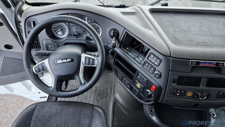 DAF XF 480 FT LOW DECK SSC EURO 6 - Cap tractor: Foto 4 DAF XF 480 FT LOW DECK SSC EURO 6 - Cap tractor: Foto 4