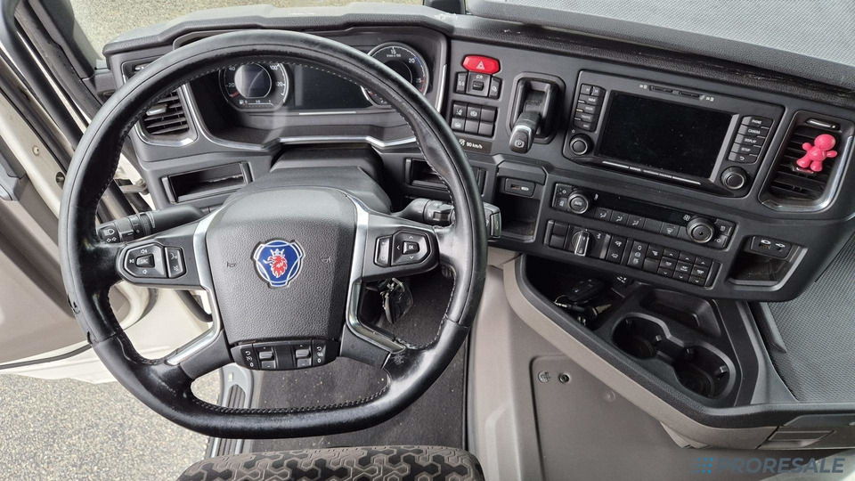 SCANIA R450 N323 NGS TOP LINE EURO 6 - Cap tractor: Foto 4 SCANIA R450 N323 NGS TOP LINE EURO 6 - Cap tractor: Foto 4
