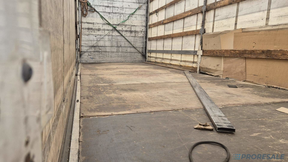 IVECO EUROCARGO ML 120E25 EURO 5 - valník s plachtou - Camion cu prelată: Foto 3 IVECO EUROCARGO ML 120E25 EURO 5 - valník s plachtou - Camion cu prelată: Foto 3