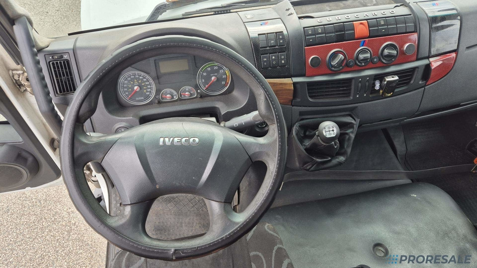 IVECO EUROCARGO ML 120E25 EURO 5 - valník s plachtou - Camion cu prelată: Foto 4 IVECO EUROCARGO ML 120E25 EURO 5 - valník s plachtou - Camion cu prelată: Foto 4