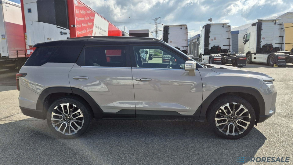 OSTATNÍ SSANGYONG TORRES CWJ 1,5 i 120 kW - Automobil: Foto 4 OSTATNÍ SSANGYONG TORRES CWJ 1,5 i 120 kW - Automobil: Foto 4