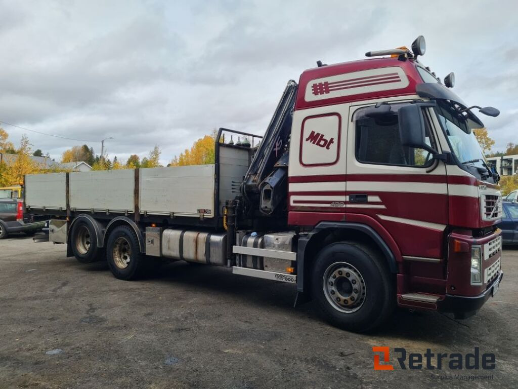2010mod. VOLVO FM 400HK - Camion platformă, Camion cu macara: Foto 1 2010mod. VOLVO FM 400HK - Camion platformă, Camion cu macara: Foto 1