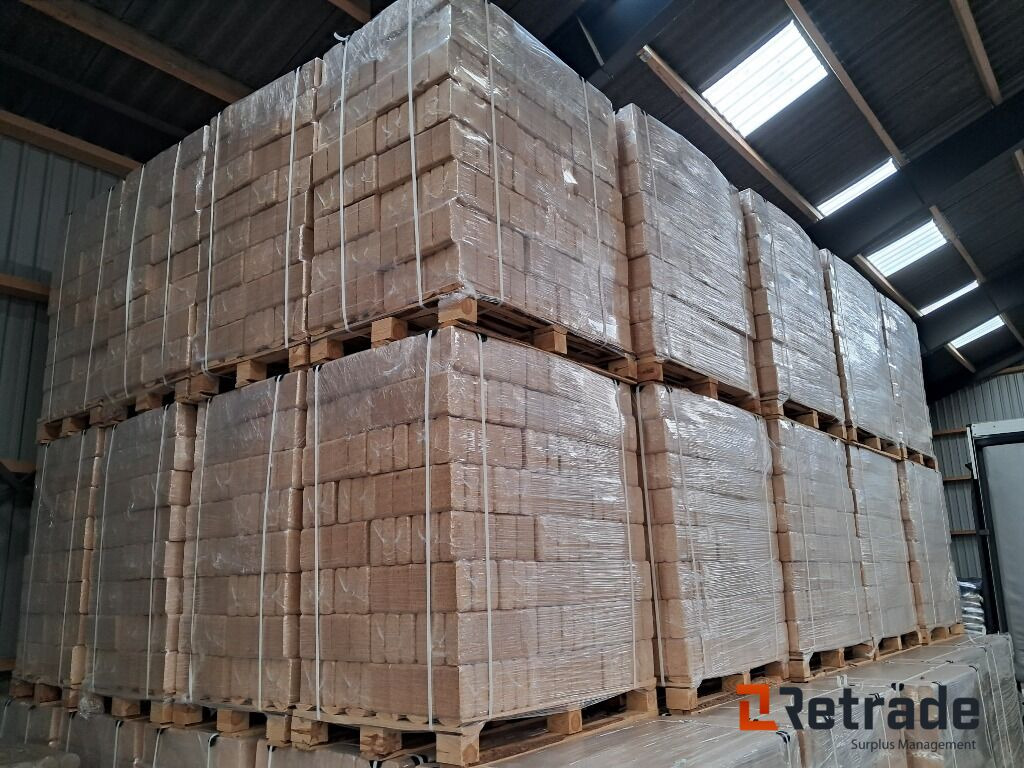 5 paller RUF træbriketter - Unealtă/ Echipament: Foto 2 5 paller RUF træbriketter - Unealtă/ Echipament: Foto 2