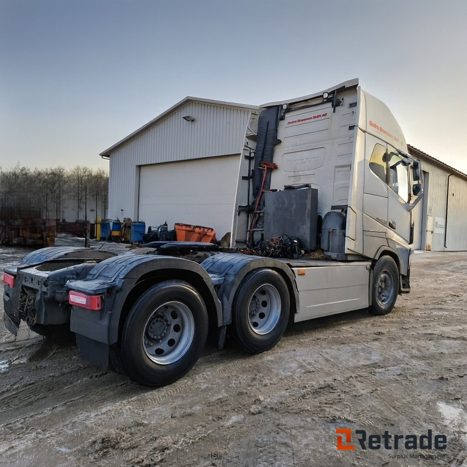Volvo FH16 GlobeGlobetrotter trekkvogn – 2016-modell - Cap tractor: Foto 2 Volvo FH16 GlobeGlobetrotter trekkvogn – 2016-modell - Cap tractor: Foto 2