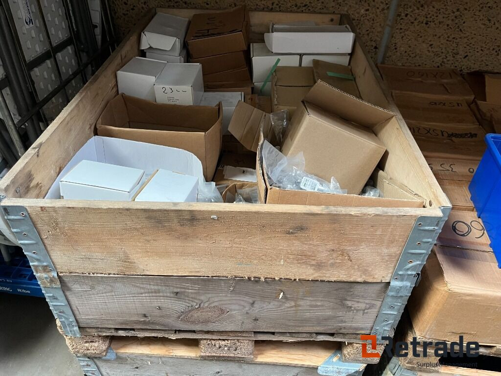 Værkstedsudstyr Lot med DIV. Toppe 1/2- 3/8 - 1/4 toppe - Echipament industrial: Foto 1 Værkstedsudstyr Lot med DIV. Toppe 1/2- 3/8 - 1/4 toppe - Echipament industrial: Foto 1