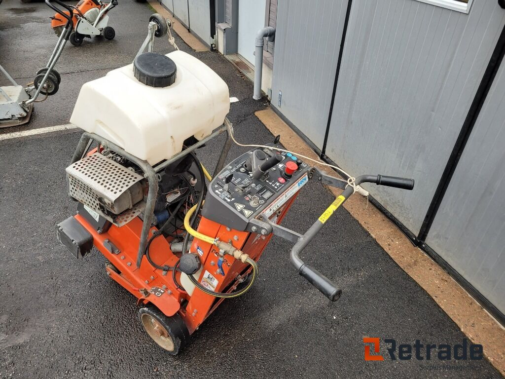 Golvsåg betongsåg Husqvarna FS 524 - Utilaj pentru beton: Foto 5 Golvsåg betongsåg Husqvarna FS 524 - Utilaj pentru beton: Foto 5