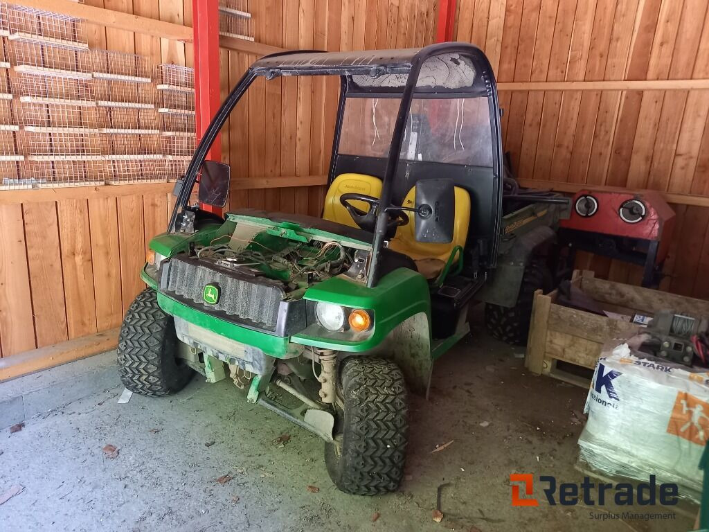 John Deere Gator - Atv: Foto 1 John Deere Gator - Atv: Foto 1