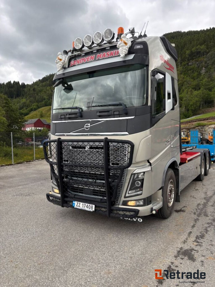 Lastebil VOLVO FH 16 750 - Camion cu cârlig: Foto 1 Lastebil VOLVO FH 16 750 - Camion cu cârlig: Foto 1