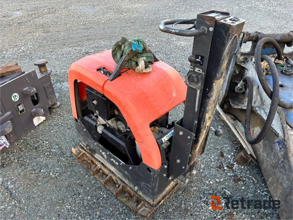 Markvibrator Husqvarna LG 504 - Echipamente de constructii: Foto 4 Markvibrator Husqvarna LG 504 - Echipamente de constructii: Foto 4