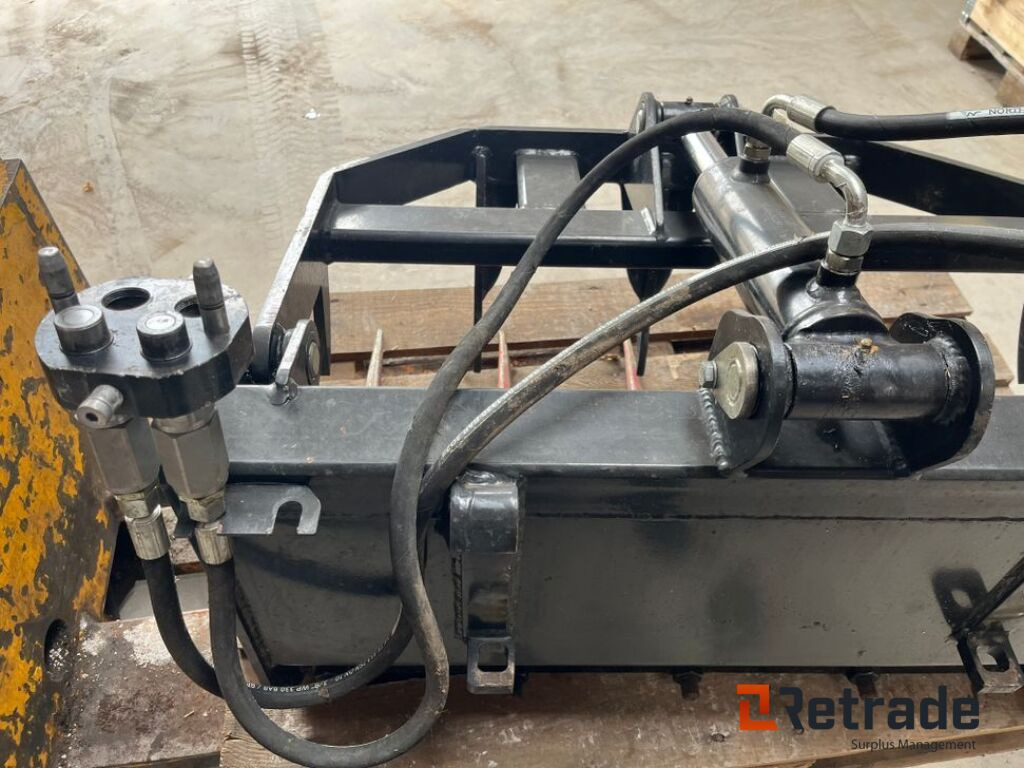 Overfaldsklo til Avant/multi One / Assault claw for Avant/multi One - Echipamente pentru furaje: Foto 4 Overfaldsklo til Avant/multi One / Assault claw for Avant/multi One - Echipamente pentru furaje: Foto 4