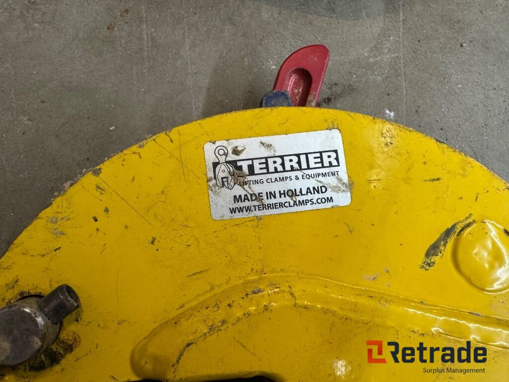 Plåtlyfthandskar för kranbil - Echipament pentru depozit: Foto 4 Plåtlyfthandskar för kranbil - Echipament pentru depozit: Foto 4