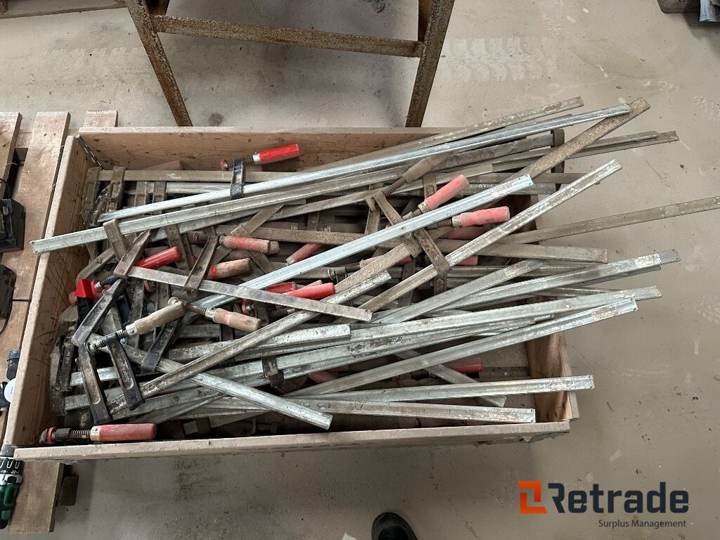 Skrue tvinger - Echipament pentru depozit: Foto 1 Skrue tvinger - Echipament pentru depozit: Foto 1