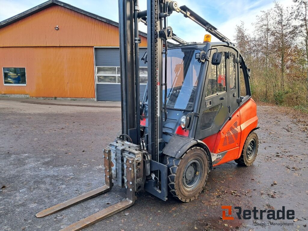 Truck Linde H45D-02 med Duplex mast og Combo-aggregator - Stivuitor diesel: Foto 1 Truck Linde H45D-02 med Duplex mast og Combo-aggregator - Stivuitor diesel: Foto 1