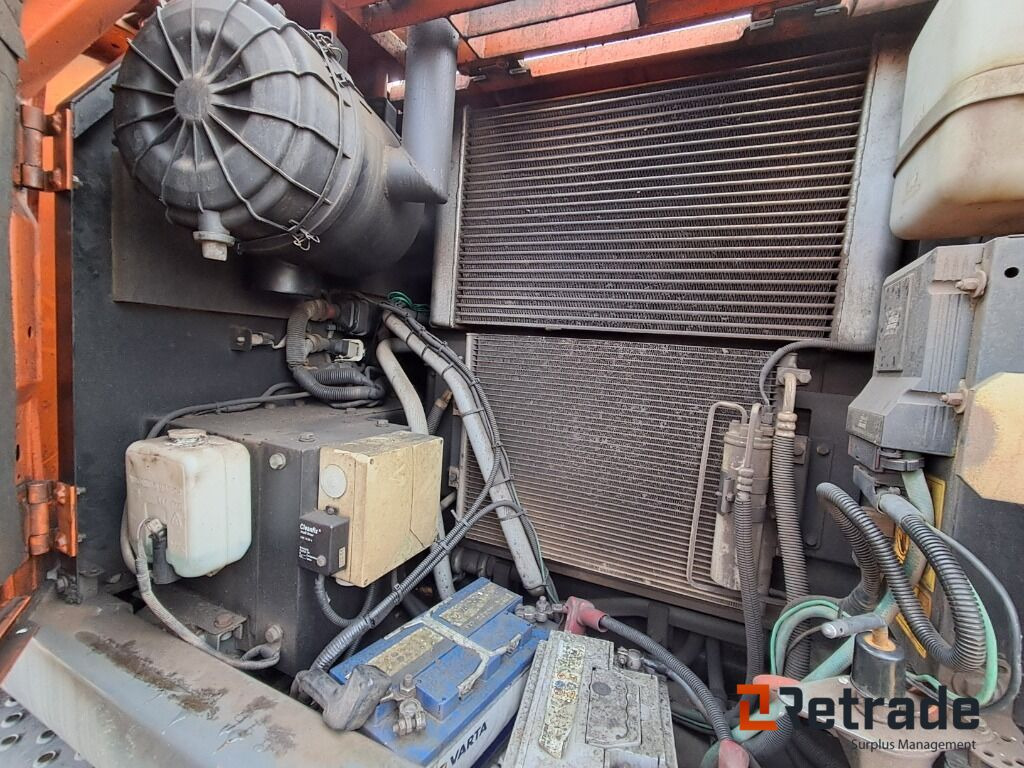 Utilaje constructii Gravemaskine Hitachi ZX 140W-3: Foto 37