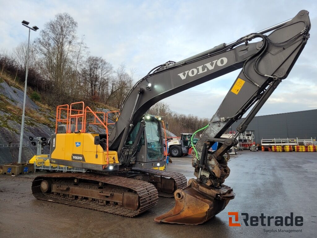 Grävmaskin Volvo EC220EL med grävsystem -2019 - Utilaje constructii: Foto 3 Grävmaskin Volvo EC220EL med grävsystem -2019 - Utilaje constructii: Foto 3