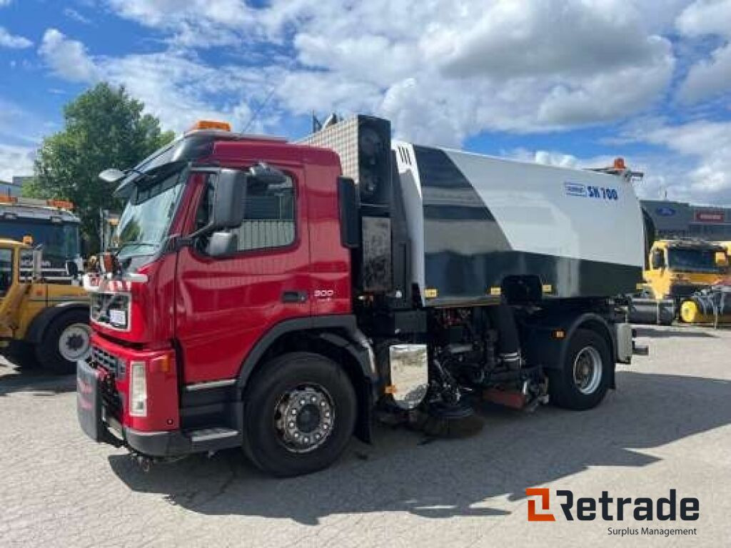 Volvo FE 300 Feiebil / Kombibil med Tipp og Brøyteoppsett - Măturătoare stradală: Foto 1 Volvo FE 300 Feiebil / Kombibil med Tipp og Brøyteoppsett - Măturătoare stradală: Foto 1