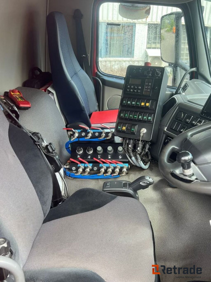 Volvo FE 300 Feiebil / Kombibil med Tipp og Brøyteoppsett - Măturătoare stradală: Foto 5 Volvo FE 300 Feiebil / Kombibil med Tipp og Brøyteoppsett - Măturătoare stradală: Foto 5