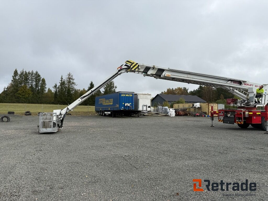 Volvo FL10 6*2 med Bronto 28-2TI skylift - Automacara: Foto 3 Volvo FL10 6*2 med Bronto 28-2TI skylift - Automacara: Foto 3
