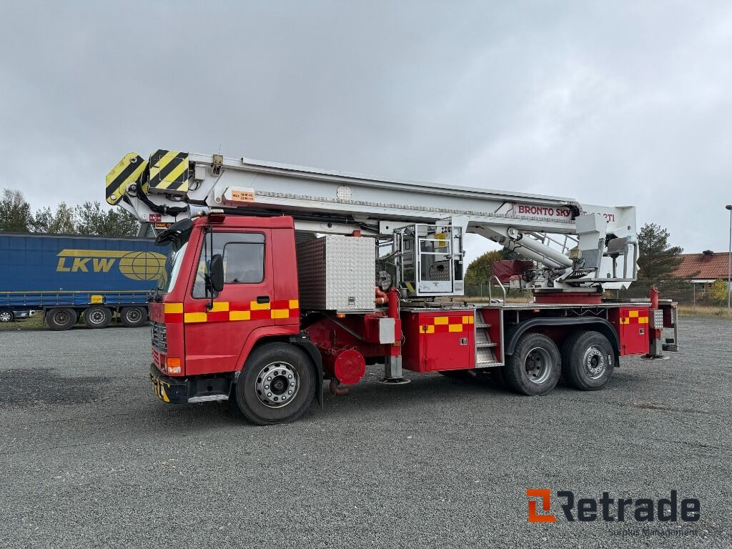 Volvo FL10 6*2 med Bronto 28-2TI skylift - Automacara: Foto 1 Volvo FL10 6*2 med Bronto 28-2TI skylift - Automacara: Foto 1