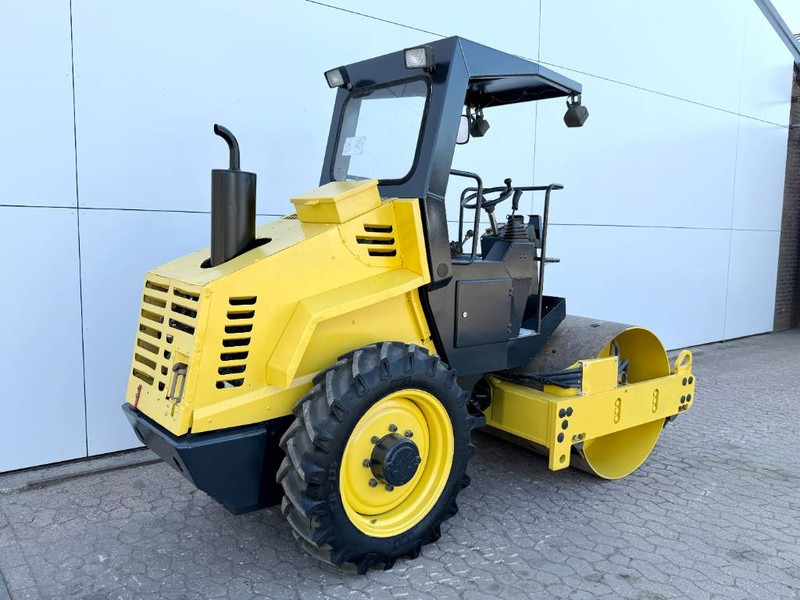 Bomag BW124DH-3 - Dutch Machine / Only 2104 Hours! - Cilindru compactor: Foto 5 Bomag BW124DH-3 - Dutch Machine / Only 2104 Hours! - Cilindru compactor: Foto 5