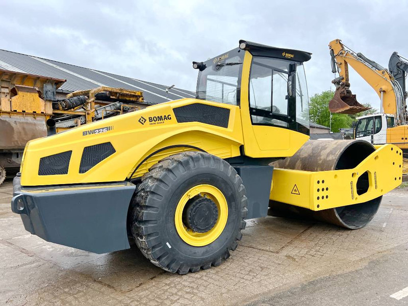 Bomag BW226-5CL - New / Unused - Cilindru compactor: Foto 5 Bomag BW226-5CL - New / Unused - Cilindru compactor: Foto 5