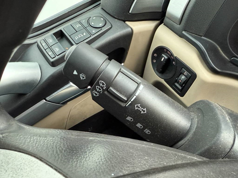 Cap tractor MAN TGX 18.460 XLX - Automatic Gearbox / Euro 6: Foto 17 Cap tractor MAN TGX 18.460 XLX - Automatic Gearbox / Euro 6: Foto 17