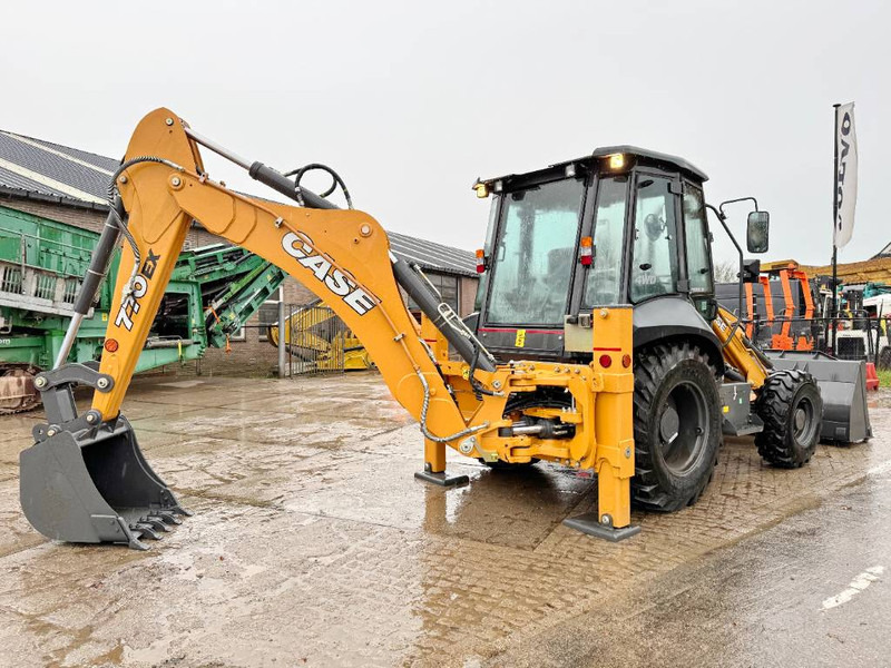 Case 770EX 4WD - New / Unused / Hammer Lines - Buldoexcavator: Foto 3 Case 770EX 4WD - New / Unused / Hammer Lines - Buldoexcavator: Foto 3