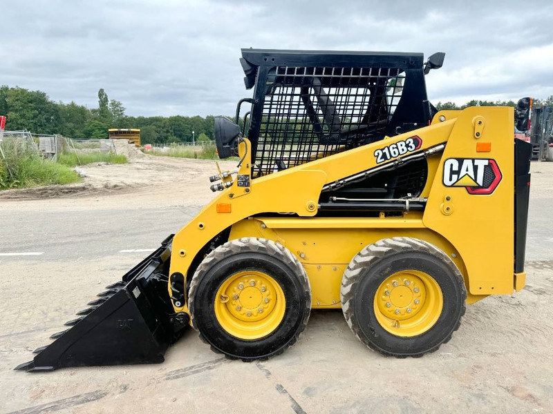 Cat 216B3 - New / Unused / Extra Hydraulic - Mini încărcător: Foto 2 Cat 216B3 - New / Unused / Extra Hydraulic - Mini încărcător: Foto 2