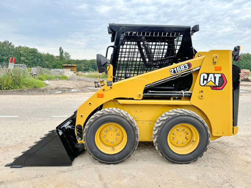 Cat 216B3 - New / Unused / Extra Hydraulic - Mini încărcător: Foto 2 Cat 216B3 - New / Unused / Extra Hydraulic - Mini încărcător: Foto 2