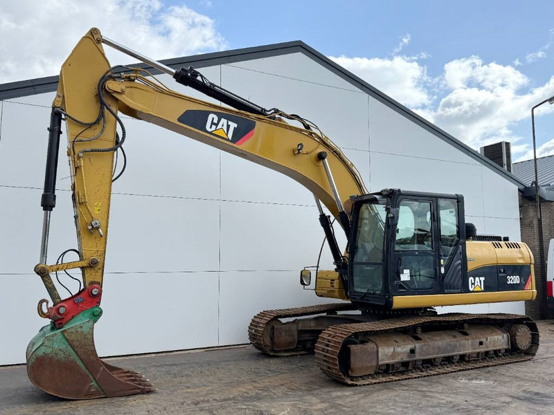 Cat 320DL - Hammer Lines / Quick Coupler - Excavator pe şenile: Foto 2 Cat 320DL - Hammer Lines / Quick Coupler - Excavator pe şenile: Foto 2