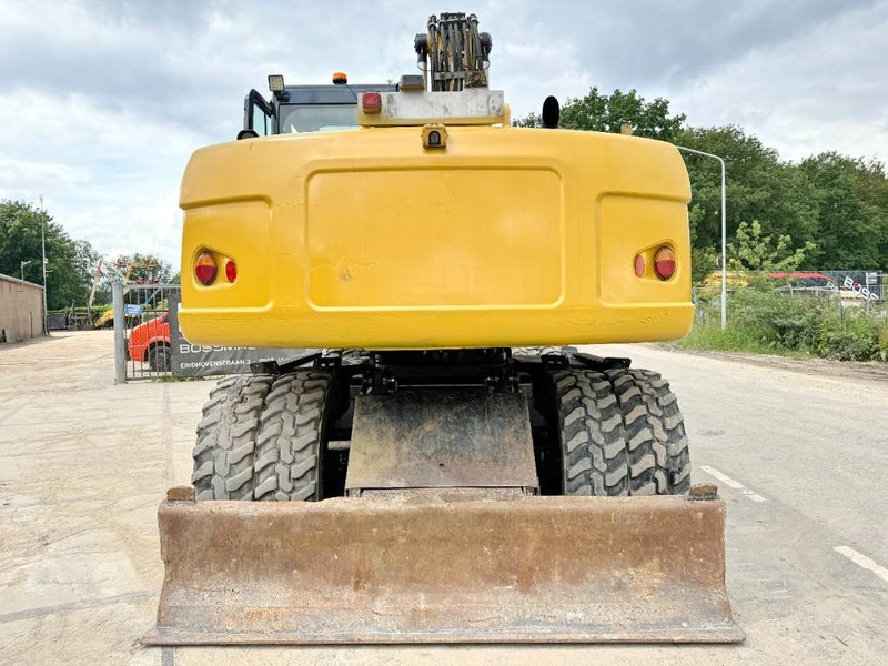 Cat M315D - Triple Boom / Quick Coupler - Excavator pe roţi: Foto 4 Cat M315D - Triple Boom / Quick Coupler - Excavator pe roţi: Foto 4