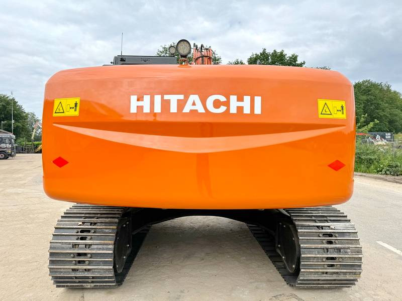 Hitachi ZX220LC-5G / 2025 ULTRA MODEL / ISUZU ENGINE - Excavator pe şenile: Foto 4 Hitachi ZX220LC-5G / 2025 ULTRA MODEL / ISUZU ENGINE - Excavator pe şenile: Foto 4