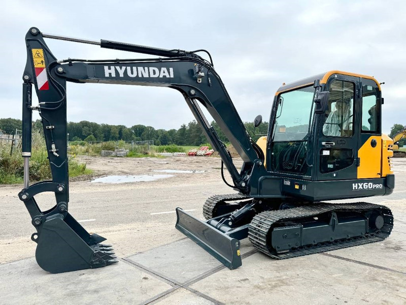Hyundai HX60 - New / Unused / 2024 Model - Mini excavator: Foto 2 Hyundai HX60 - New / Unused / 2024 Model - Mini excavator: Foto 2