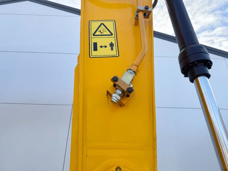 Excavator pe şenile nou JCB 205 *2025 Model* - New / Unused / Hammer Lines: Foto 15