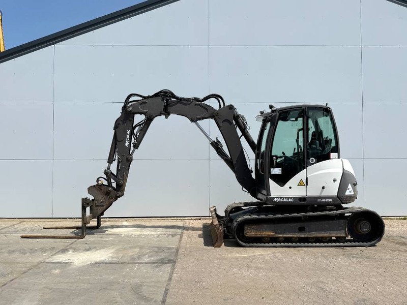 Mecalac 8MCR - 6 Attachments Included! Auto Greasing - Mini excavator: Foto 4 Mecalac 8MCR - 6 Attachments Included! Auto Greasing - Mini excavator: Foto 4