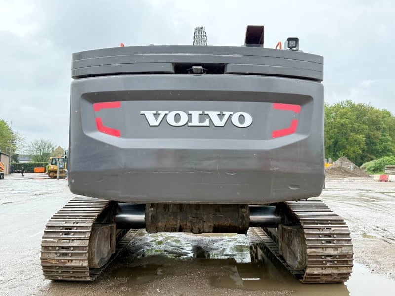 Volvo EC380EHR UHD - 24m / Hydr Undercarriage / Oilquick - Excavator pe şenile: Foto 3 Volvo EC380EHR UHD - 24m / Hydr Undercarriage / Oilquick - Excavator pe şenile: Foto 3