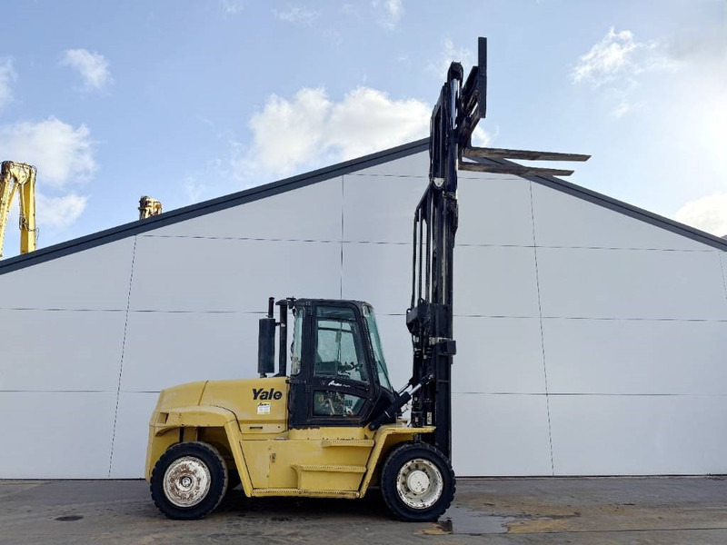 Yale GDP120DB - Triplex / Side Shift / Fork Positioners - Stivuitor diesel: Foto 2 Yale GDP120DB - Triplex / Side Shift / Fork Positioners - Stivuitor diesel: Foto 2