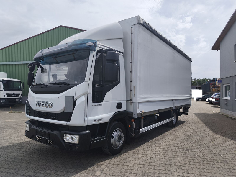 Iveco Eurocargo 75-210 Plane 3-Sitzer 4x2 Euro 6 LBW (20) - Camion cu prelată: Foto 1 Iveco Eurocargo 75-210 Plane 3-Sitzer 4x2 Euro 6 LBW (20) - Camion cu prelată: Foto 1