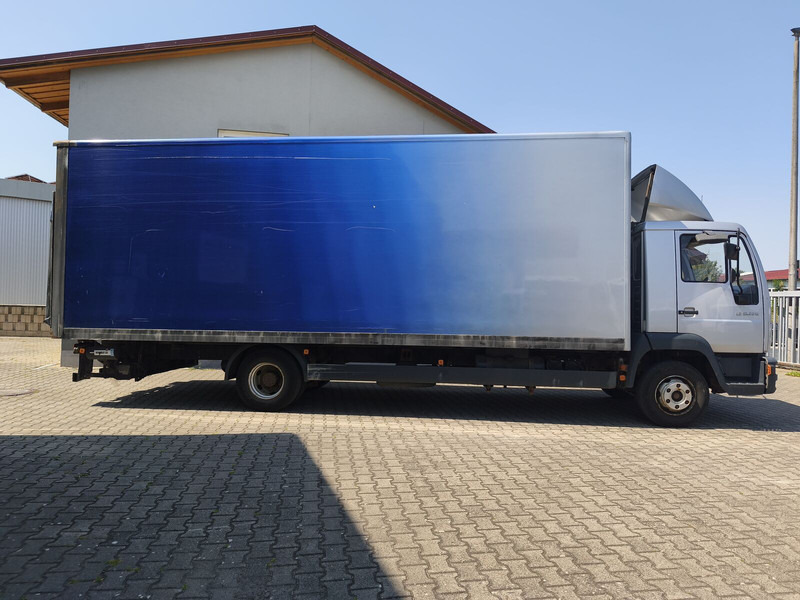 MAN LE 10.220 - Camion furgon: Foto 4 MAN LE 10.220 - Camion furgon: Foto 4