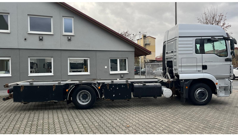 MAN TGM 12.290 BDF 4x2 Euro 5 - Camion şasiu: Foto 4 MAN TGM 12.290 BDF 4x2 Euro 5 - Camion şasiu: Foto 4