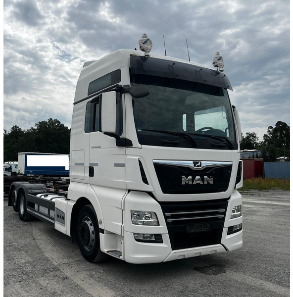MAN TGX 26.460 BDF Euro 6 6x2 - Camion şasiu: Foto 3 MAN TGX 26.460 BDF Euro 6 6x2 - Camion şasiu: Foto 3