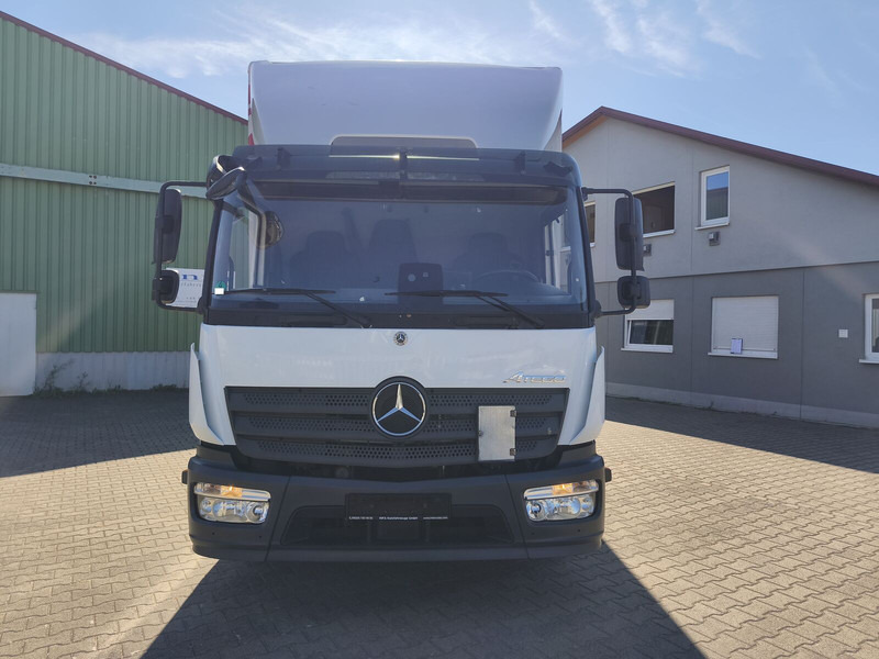 Mercedes-Benz Atego 1223 - Camion furgon: Foto 3 Mercedes-Benz Atego 1223 - Camion furgon: Foto 3