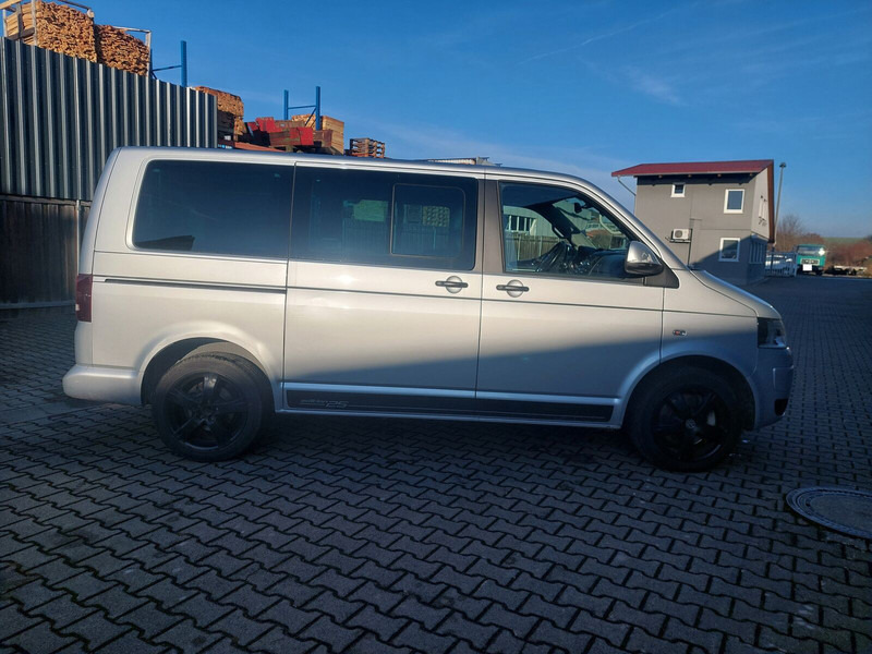 Volkswagen Transporter Multivan AHK Doppelklima Tisch Leder 7-Sitzer - Microbuz, Transport persoane: Foto 4 Volkswagen Transporter Multivan AHK Doppelklima Tisch Leder 7-Sitzer - Microbuz, Transport persoane: Foto 4