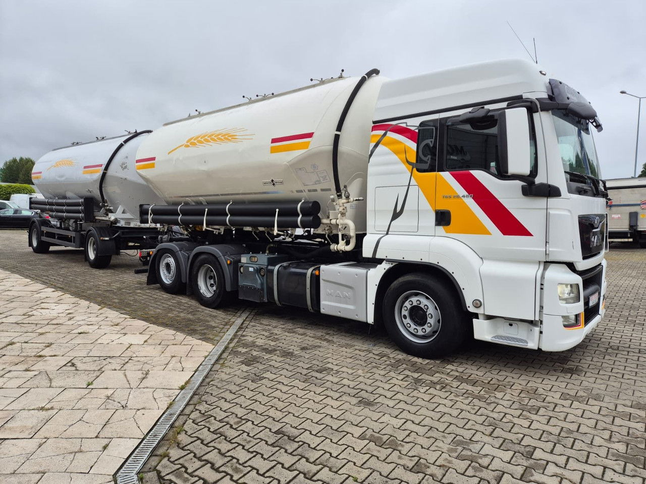 MAN TGS 26.480 Spritzer / 1 Owner /for transporting bulk materials - Camion: Foto 3 MAN TGS 26.480 Spritzer / 1 Owner /for transporting bulk materials - Camion: Foto 3